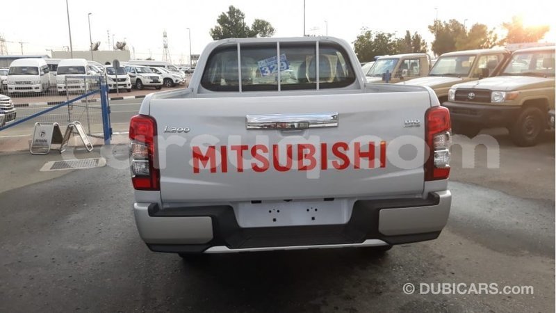 Big with watermark mitsubishi l200 barh el gazel import dubai 2177