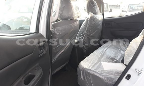 Acheter Import Voiture Mitsubishi L200 Blanc à Import - Dubai, Barh el Gazel Acheter Import Voiture Mitsubishi L200 Blanc à Import - Dubai, Barh el Gazel