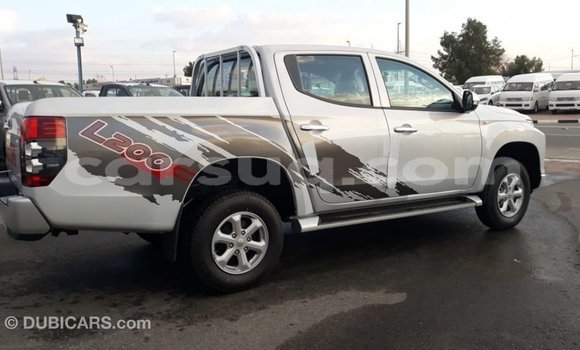 Acheter Import Voiture Mitsubishi L200 Blanc à Import - Dubai, Barh el Gazel Acheter Import Voiture Mitsubishi L200 Blanc à Import - Dubai, Barh el Gazel
