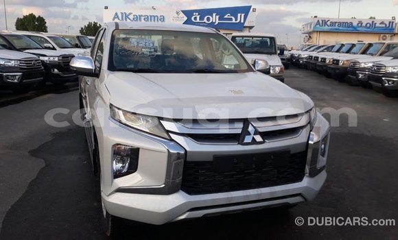 Acheter Import Voiture Mitsubishi L200 Blanc à Import - Dubai, Barh el Gazel Acheter Import Voiture Mitsubishi L200 Blanc à Import - Dubai, Barh el Gazel