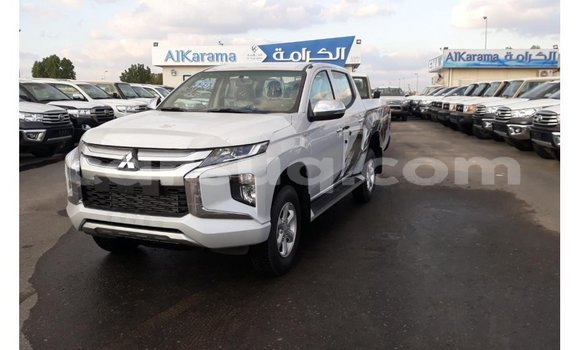 Acheter Import Voiture Mitsubishi L200 Blanc à Import - Dubai, Barh el Gazel Acheter Import Voiture Mitsubishi L200 Blanc à Import - Dubai, Barh el Gazel