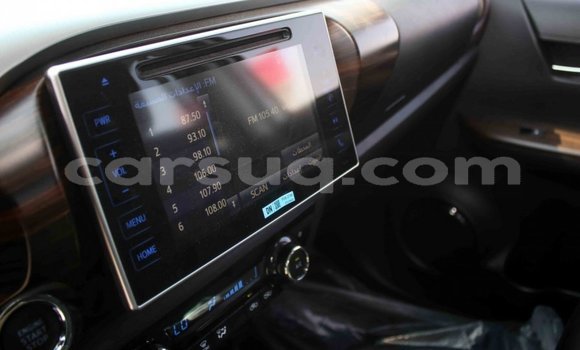 Buy Import Toyota Hilux Other Car in Import - Dubai in Barh el Gazel Buy Import Toyota Hilux Other Car in Import - Dubai in Barh el Gazel