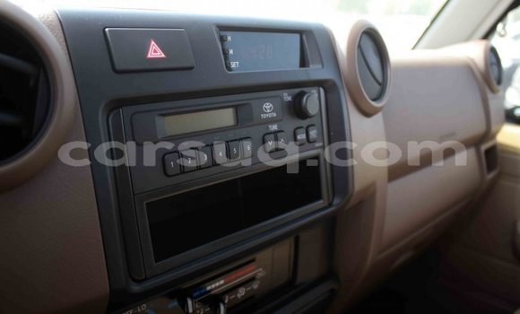 Buy Import Toyota Land Cruiser Beige Car in Import - Dubai in Barh el Gazel Buy Import Toyota Land Cruiser Beige Car in Import - Dubai in Barh el Gazel