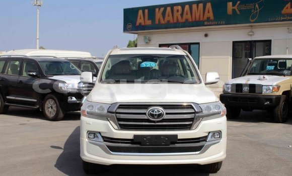 Buy Import Toyota Land Cruiser White Car in Import - Dubai in Barh el Gazel Buy Import Toyota Land Cruiser White Car in Import - Dubai in Barh el Gazel