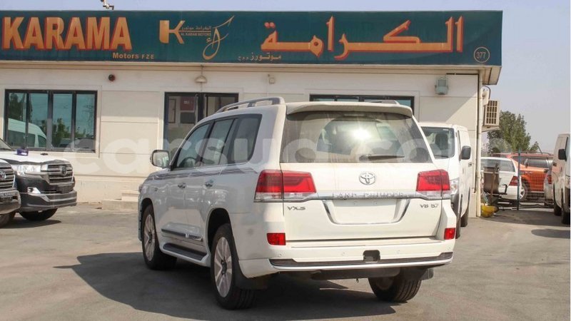 Big with watermark toyota land cruiser barh el gazel import dubai 2185