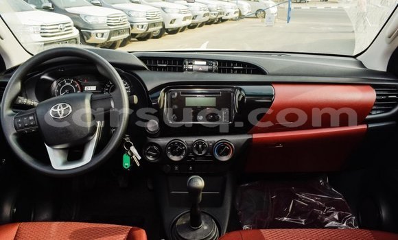 Buy Import Toyota Hilux White Car in Import - Dubai in Barh el Gazel Buy Import Toyota Hilux White Car in Import - Dubai in Barh el Gazel