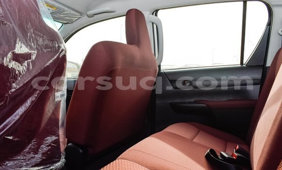 Buy Import Toyota Hilux White Car in Import - Dubai in Barh el Gazel Buy Import Toyota Hilux White Car in Import - Dubai in Barh el Gazel