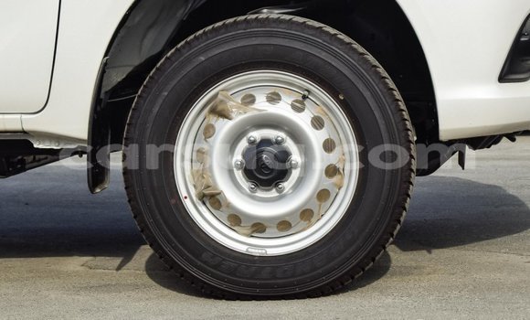 Buy Import Toyota Hilux White Car in Import - Dubai in Barh el Gazel Buy Import Toyota Hilux White Car in Import - Dubai in Barh el Gazel