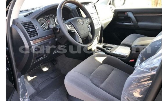Buy Import Toyota Land Cruiser Black Car in Import - Dubai in Barh el Gazel Buy Import Toyota Land Cruiser Black Car in Import - Dubai in Barh el Gazel