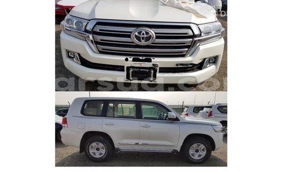 Buy Import Toyota Land Cruiser White Car in Import - Dubai in Barh el Gazel Buy Import Toyota Land Cruiser White Car in Import - Dubai in Barh el Gazel