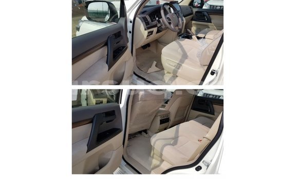 Buy Import Toyota Land Cruiser White Car in Import - Dubai in Barh el Gazel Buy Import Toyota Land Cruiser White Car in Import - Dubai in Barh el Gazel