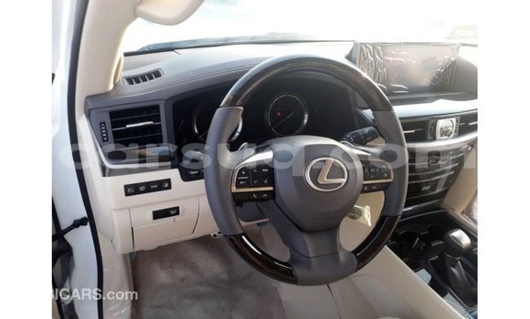 Acheter Import Voiture Lexus LX Blanc à Import - Dubai, Barh el Gazel Acheter Import Voiture Lexus LX Blanc à Import - Dubai, Barh el Gazel