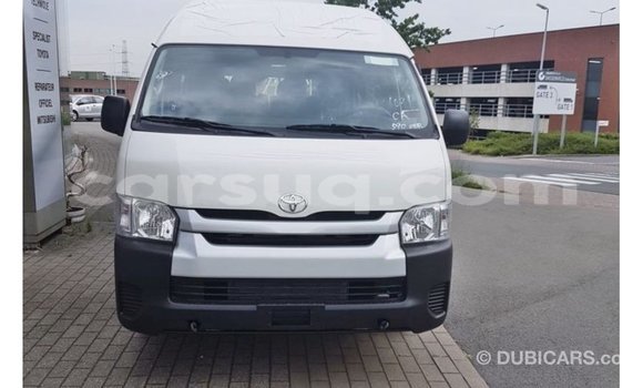 Acheter Import Voiture Toyota Hiace Blanc à Import - Dubai, Barh el Gazel Acheter Import Voiture Toyota Hiace Blanc à Import - Dubai, Barh el Gazel
