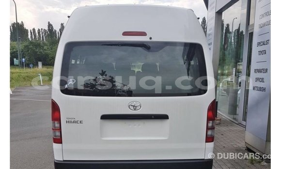 Acheter Import Voiture Toyota Hiace Blanc à Import - Dubai, Barh el Gazel Acheter Import Voiture Toyota Hiace Blanc à Import - Dubai, Barh el Gazel