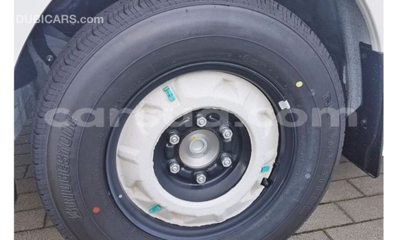 Acheter Import Voiture Toyota Hiace Blanc à Import - Dubai, Barh el Gazel Acheter Import Voiture Toyota Hiace Blanc à Import - Dubai, Barh el Gazel