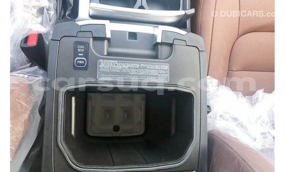 Buy Import Toyota Land Cruiser Black Car in Import - Dubai in Barh el Gazel Buy Import Toyota Land Cruiser Black Car in Import - Dubai in Barh el Gazel