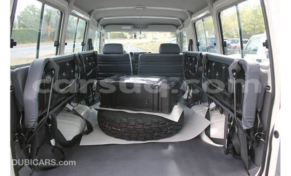 Buy Import Toyota Land Cruiser White Car in Import - Dubai in Barh el Gazel Buy Import Toyota Land Cruiser White Car in Import - Dubai in Barh el Gazel