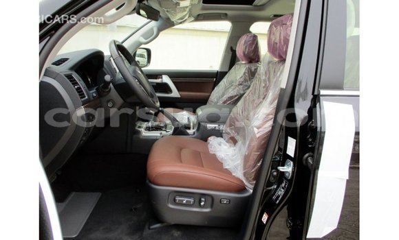 Buy Import Toyota Land Cruiser Black Car in Import - Dubai in Barh el Gazel Buy Import Toyota Land Cruiser Black Car in Import - Dubai in Barh el Gazel