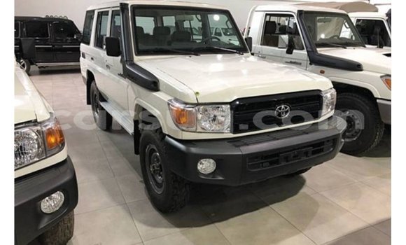 Buy Import Toyota Land Cruiser White Car in Import - Dubai in Barh el Gazel Buy Import Toyota Land Cruiser White Car in Import - Dubai in Barh el Gazel