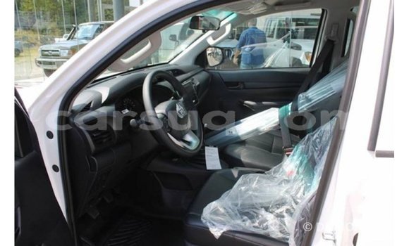 Buy Import Toyota Hilux White Car in Import - Dubai in Barh el Gazel Buy Import Toyota Hilux White Car in Import - Dubai in Barh el Gazel