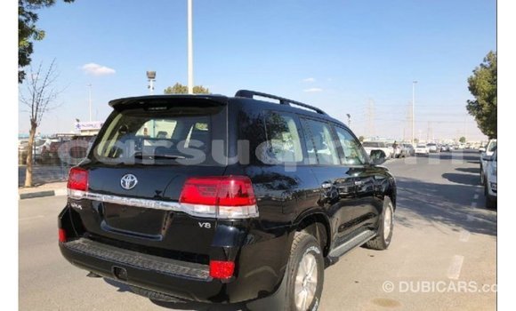 Buy Import Toyota Land Cruiser Black Car in Import - Dubai in Barh el Gazel Buy Import Toyota Land Cruiser Black Car in Import - Dubai in Barh el Gazel