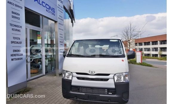 Buy Import Toyota Hiace White Car in Import - Dubai in Barh el Gazel Buy Import Toyota Hiace White Car in Import - Dubai in Barh el Gazel