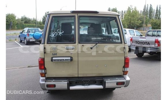 Buy Import Toyota Land Cruiser Beige Car in Import - Dubai in Barh el Gazel Buy Import Toyota Land Cruiser Beige Car in Import - Dubai in Barh el Gazel