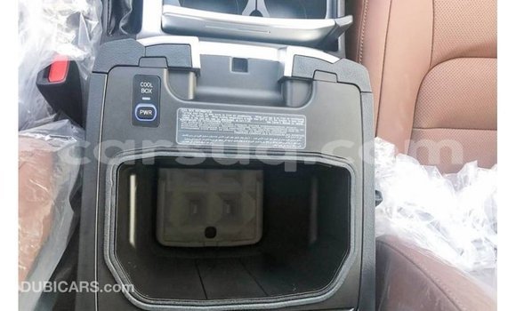 Buy Import Toyota Land Cruiser Black Car in Import - Dubai in Barh el Gazel Buy Import Toyota Land Cruiser Black Car in Import - Dubai in Barh el Gazel