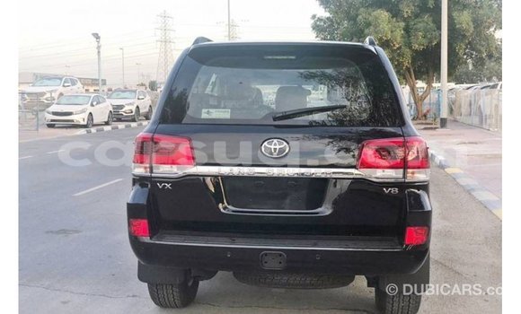 Buy Import Toyota Land Cruiser Black Car in Import - Dubai in Barh el Gazel Buy Import Toyota Land Cruiser Black Car in Import - Dubai in Barh el Gazel