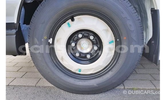 Buy Import Toyota Hiace White Car in Import - Dubai in Barh el Gazel Buy Import Toyota Hiace White Car in Import - Dubai in Barh el Gazel