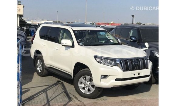 Acheter Import Voiture Toyota Prado Blanc à Import - Dubai, Barh el Gazel Acheter Import Voiture Toyota Prado Blanc à Import - Dubai, Barh el Gazel