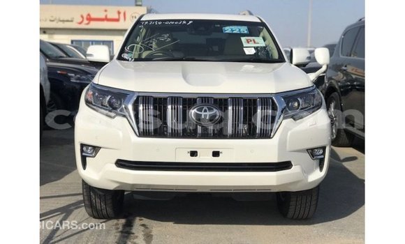 Acheter Import Voiture Toyota Prado Blanc à Import - Dubai, Barh el Gazel Acheter Import Voiture Toyota Prado Blanc à Import - Dubai, Barh el Gazel