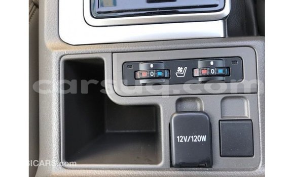 Acheter Import Voiture Toyota Prado Blanc à Import - Dubai, Barh el Gazel Acheter Import Voiture Toyota Prado Blanc à Import - Dubai, Barh el Gazel