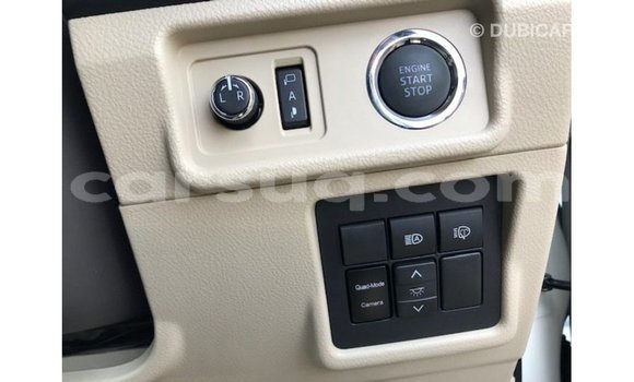 Acheter Import Voiture Toyota Prado Blanc à Import - Dubai, Barh el Gazel Acheter Import Voiture Toyota Prado Blanc à Import - Dubai, Barh el Gazel