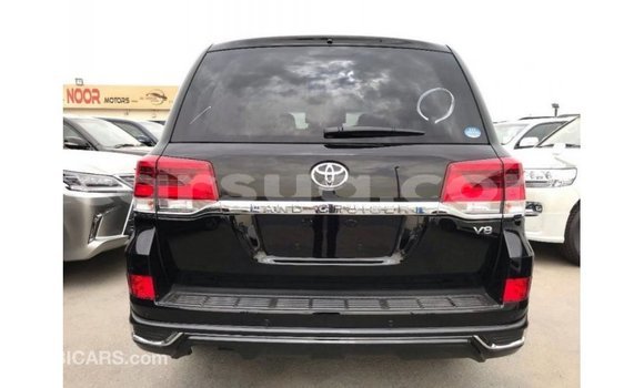 Acheter Import Voiture Toyota Land Cruiser Noir à Import - Dubai, Barh el Gazel Acheter Import Voiture Toyota Land Cruiser Noir à Import - Dubai, Barh el Gazel