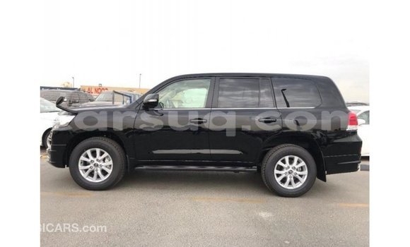 Acheter Import Voiture Toyota Land Cruiser Noir à Import - Dubai, Barh el Gazel Acheter Import Voiture Toyota Land Cruiser Noir à Import - Dubai, Barh el Gazel