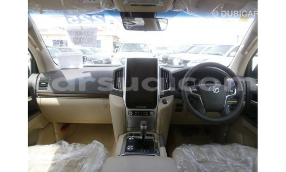 Acheter Import Voiture Toyota Land Cruiser Noir à Import - Dubai, Barh el Gazel Acheter Import Voiture Toyota Land Cruiser Noir à Import - Dubai, Barh el Gazel