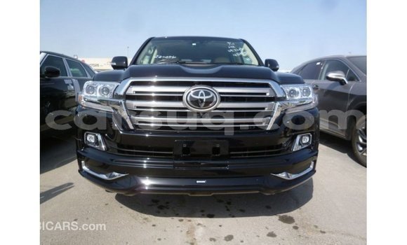 Acheter Import Voiture Toyota Land Cruiser Noir à Import - Dubai, Barh el Gazel Acheter Import Voiture Toyota Land Cruiser Noir à Import - Dubai, Barh el Gazel