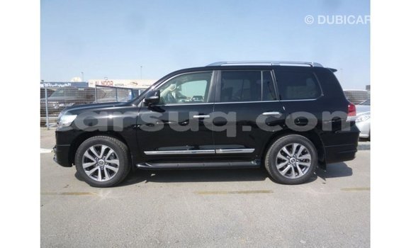 Acheter Import Voiture Toyota Land Cruiser Noir à Import - Dubai, Barh el Gazel Acheter Import Voiture Toyota Land Cruiser Noir à Import - Dubai, Barh el Gazel