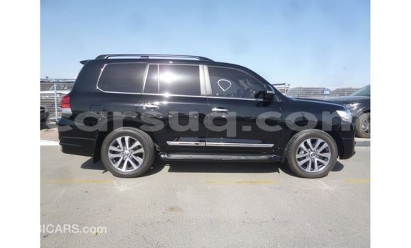 Acheter Import Voiture Toyota Land Cruiser Noir à Import - Dubai, Barh el Gazel Acheter Import Voiture Toyota Land Cruiser Noir à Import - Dubai, Barh el Gazel