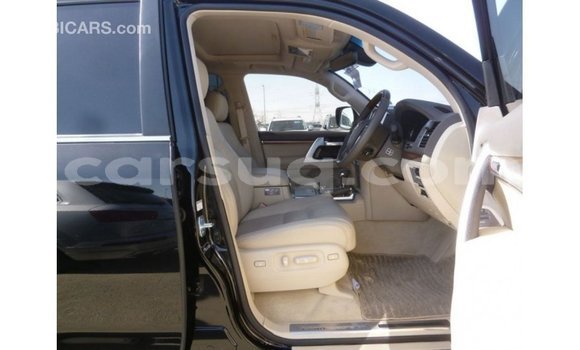 Acheter Import Voiture Toyota Land Cruiser Noir à Import - Dubai, Barh el Gazel Acheter Import Voiture Toyota Land Cruiser Noir à Import - Dubai, Barh el Gazel