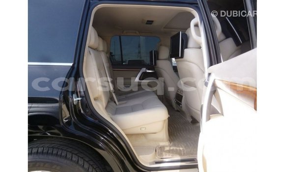 Acheter Import Voiture Toyota Land Cruiser Noir à Import - Dubai, Barh el Gazel Acheter Import Voiture Toyota Land Cruiser Noir à Import - Dubai, Barh el Gazel