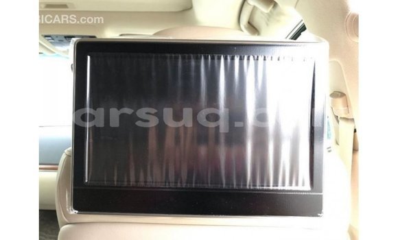 Acheter Import Voiture Toyota Land Cruiser Blanc à Import - Dubai, Barh el Gazel Acheter Import Voiture Toyota Land Cruiser Blanc à Import - Dubai, Barh el Gazel