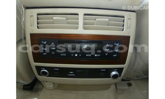 Acheter Import Voiture Toyota Land Cruiser Blanc à Import - Dubai, Barh el Gazel Acheter Import Voiture Toyota Land Cruiser Blanc à Import - Dubai, Barh el Gazel