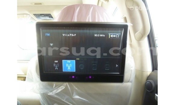 Acheter Import Voiture Toyota Land Cruiser Blanc à Import - Dubai, Barh el Gazel Acheter Import Voiture Toyota Land Cruiser Blanc à Import - Dubai, Barh el Gazel