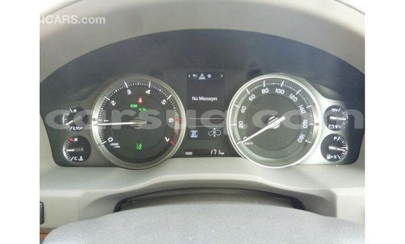 Acheter Import Voiture Toyota Land Cruiser Blanc à Import - Dubai, Barh el Gazel Acheter Import Voiture Toyota Land Cruiser Blanc à Import - Dubai, Barh el Gazel