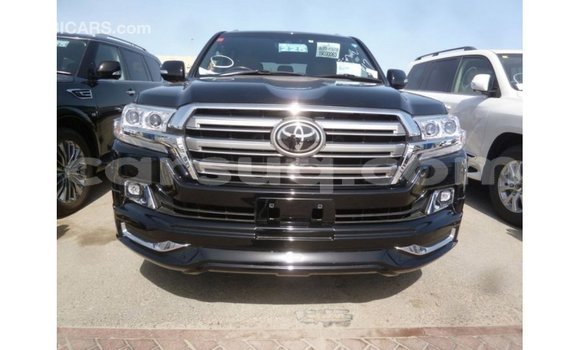 Acheter Import Voiture Toyota Land Cruiser Noir à Import - Dubai, Barh el Gazel Acheter Import Voiture Toyota Land Cruiser Noir à Import - Dubai, Barh el Gazel