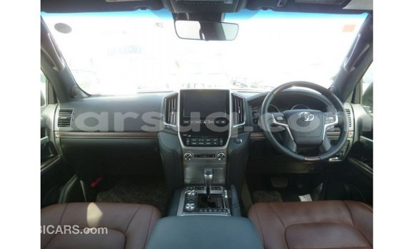 Acheter Import Voiture Toyota Land Cruiser Noir à Import - Dubai, Barh el Gazel Acheter Import Voiture Toyota Land Cruiser Noir à Import - Dubai, Barh el Gazel