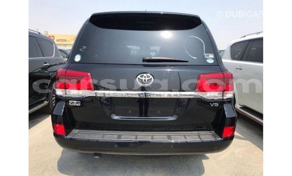 Acheter Import Voiture Toyota Land Cruiser Noir à Import - Dubai, Barh el Gazel Acheter Import Voiture Toyota Land Cruiser Noir à Import - Dubai, Barh el Gazel