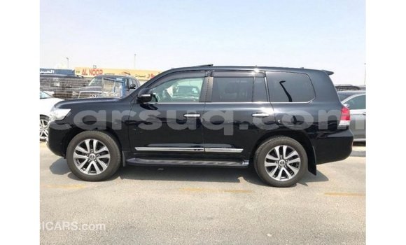 Acheter Import Voiture Toyota Land Cruiser Noir à Import - Dubai, Barh el Gazel Acheter Import Voiture Toyota Land Cruiser Noir à Import - Dubai, Barh el Gazel